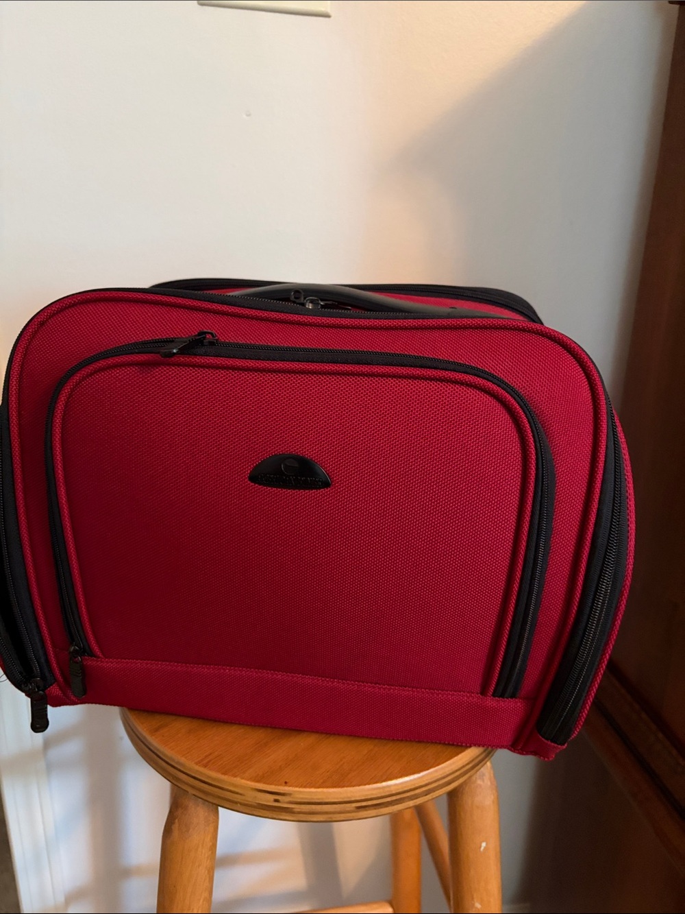 Travel cosmetic bag NEW